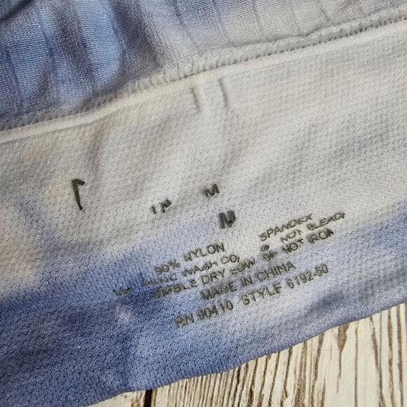 Women's Nautica Blue and White Tie-Dye Sports Bra Size M - Picture 6 of 6